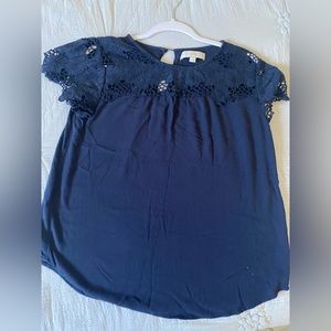 Loft cute top in Navy size Medium